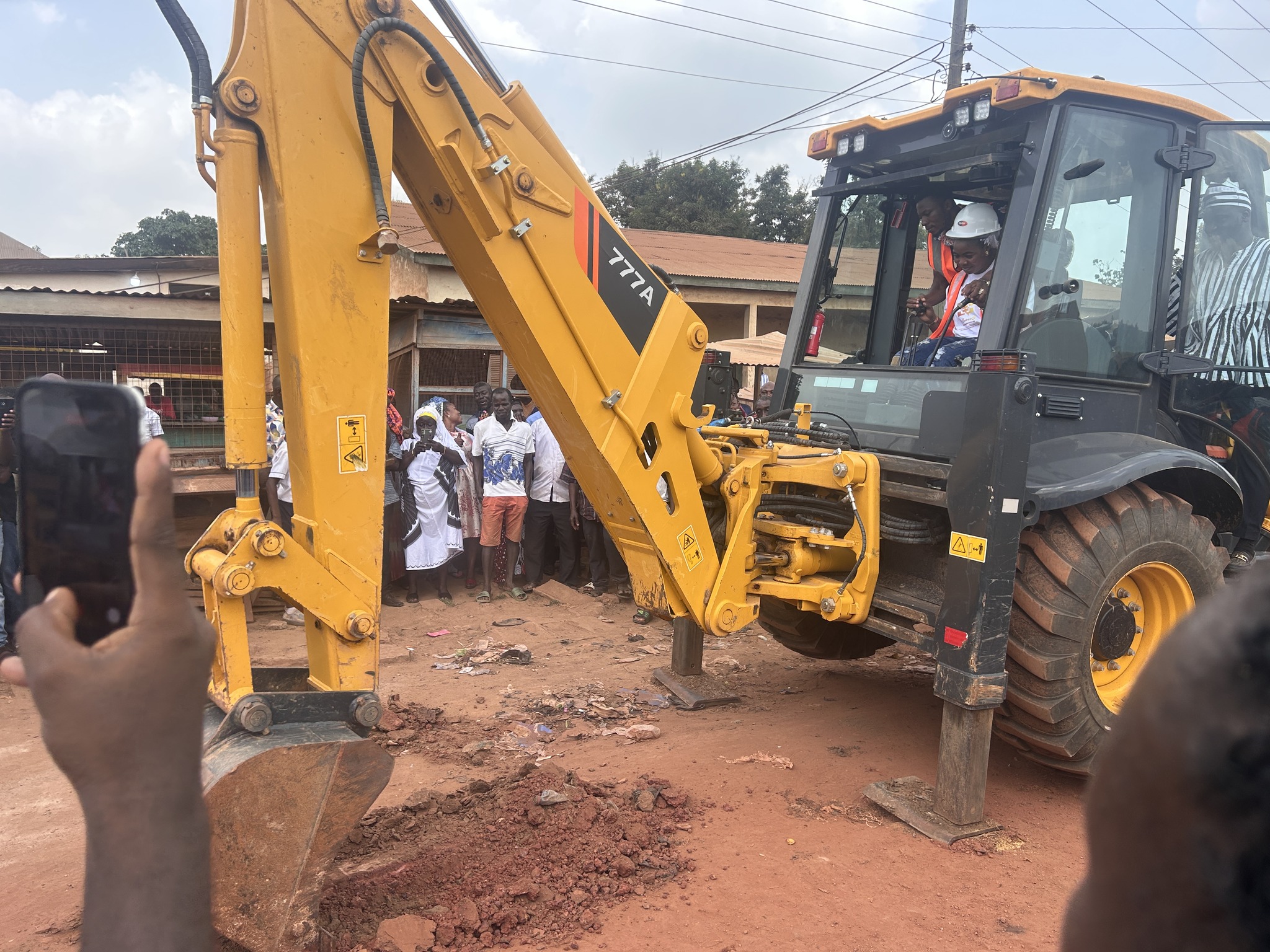 615080303_122112372183159766_5784520854841212835_n