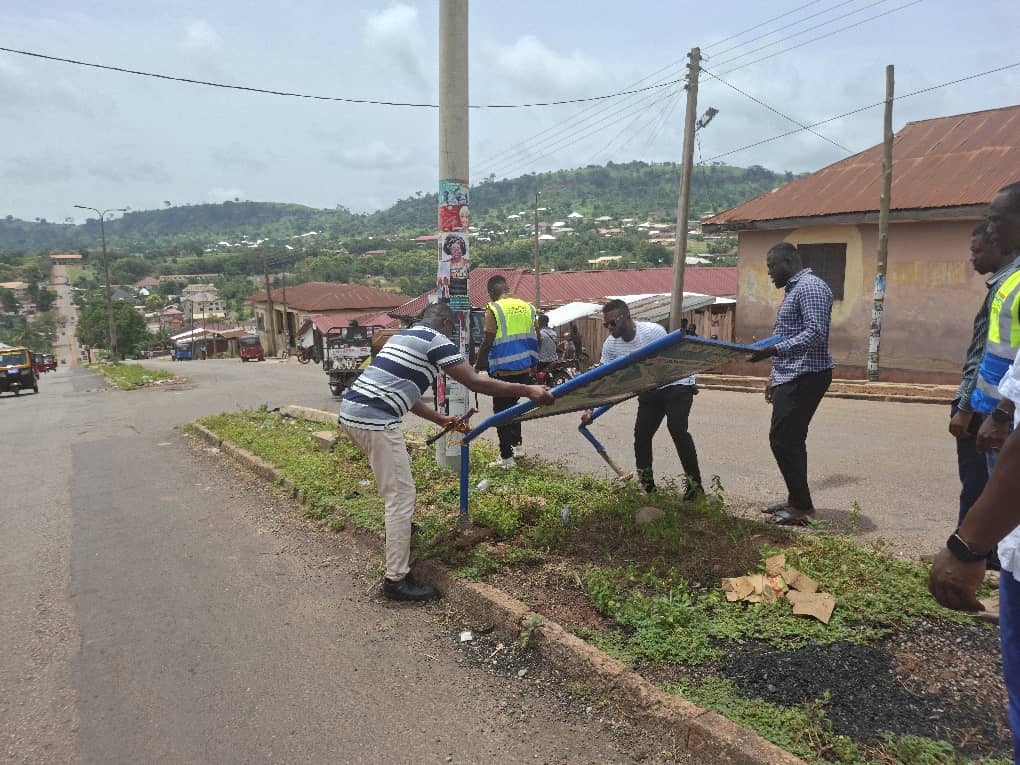 0b426f35-9035-46f0-8159-2174172245ce